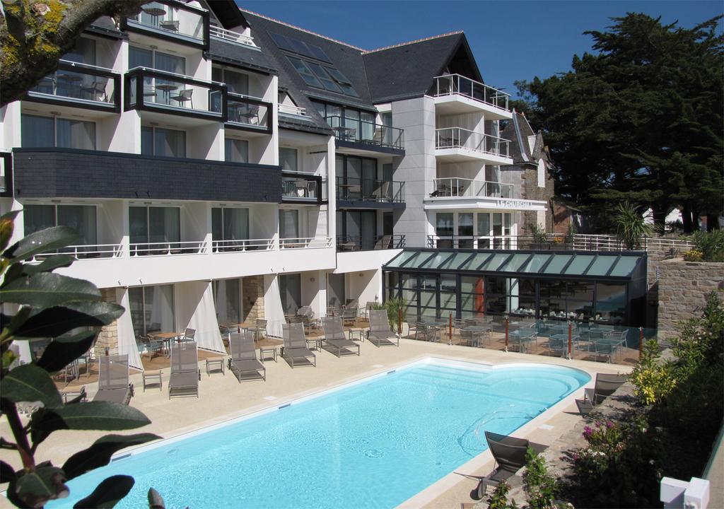 Le Churchill Hotel & Spa Карнак Экстерьер фото